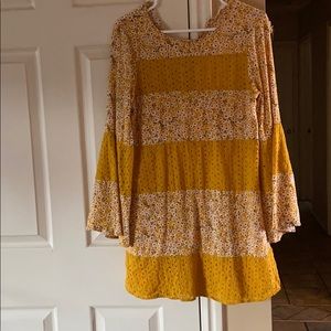 Yellow bell sleeve summer dress
